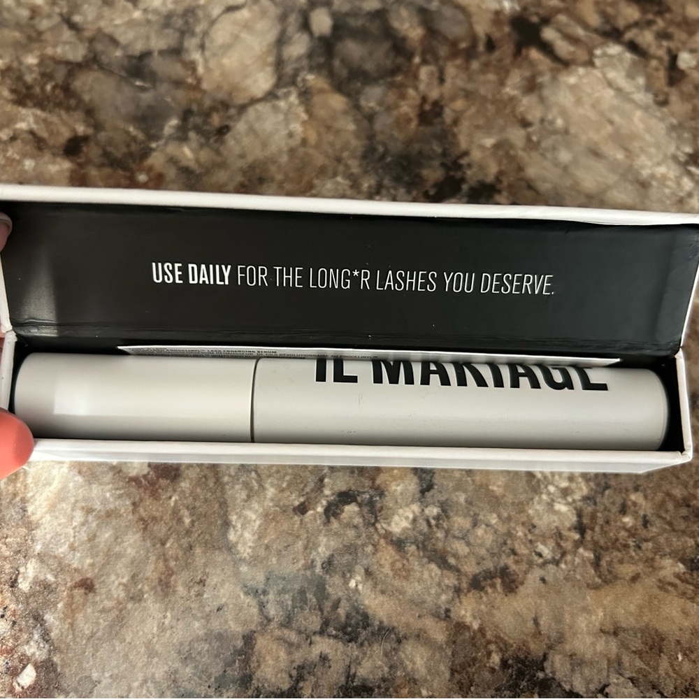 IL MAKIAGE Long*r lash serum